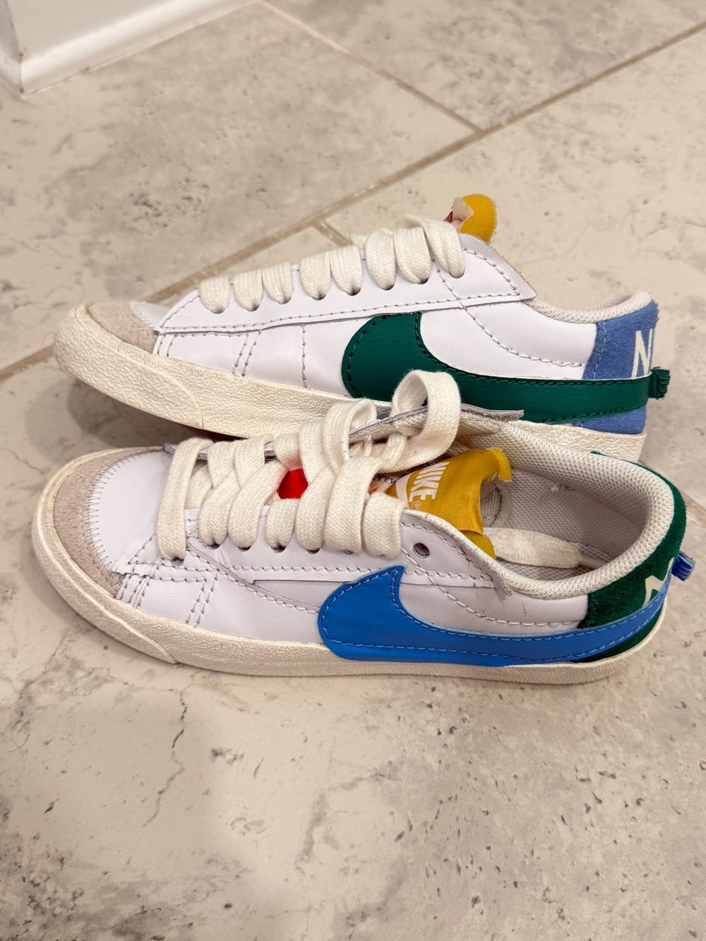 Nike Women's Blazer Low 77 Jumbo